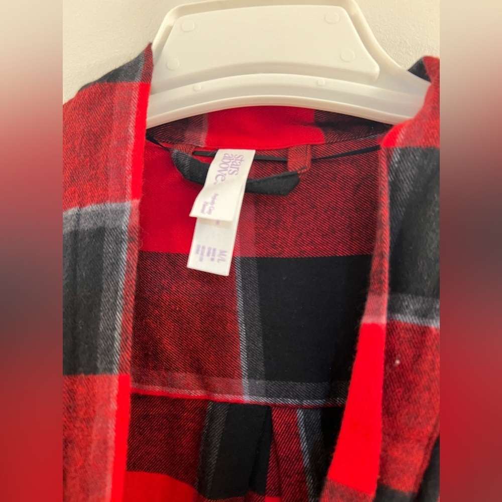 STARS ABOVE Perfectly Cozy Buffalo Check Flannel Robe in Red B2. - Picture 6 of 11